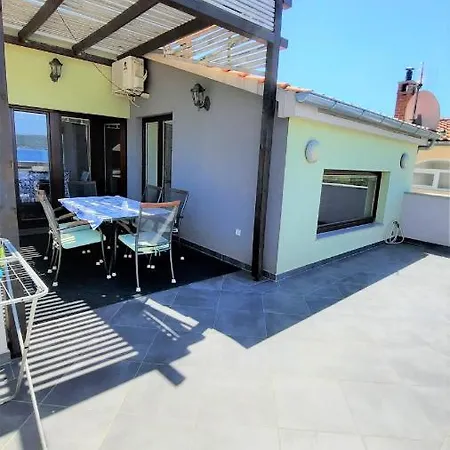 Διαμέρισμα Bosana Xiv