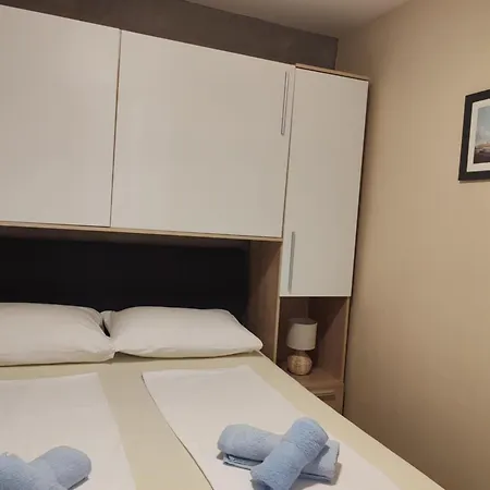 Διαμέρισμα Bosana Xiv Biograd Na Moru