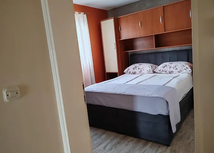 Bosana Xiv Apartament *