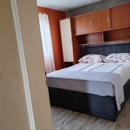 Bosana Xiv Apartament *