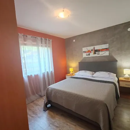 Apartment Bosana Xiv