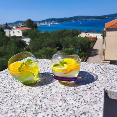 公寓 Bosana Xiv 比奥格勒·纳·莫鲁